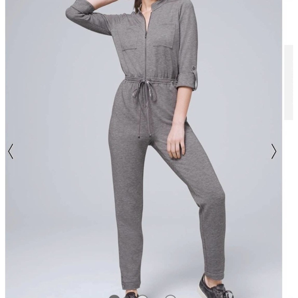 White House Black Market Zip front gray Jumpsuit size‎ 2